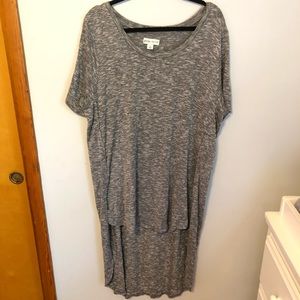 BOGO :: Ava & Viv Hi-Low Top :: 2X